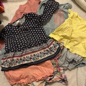 Baby clothes side 18 months